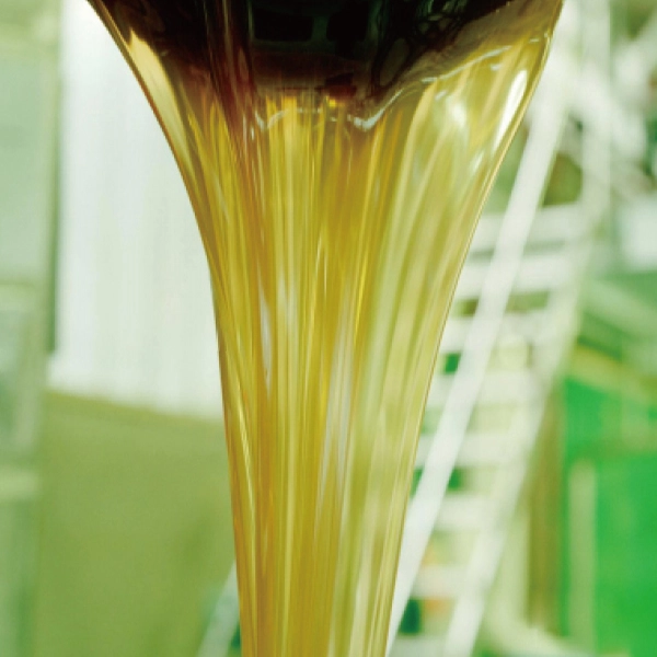 05. Glue Making.webp